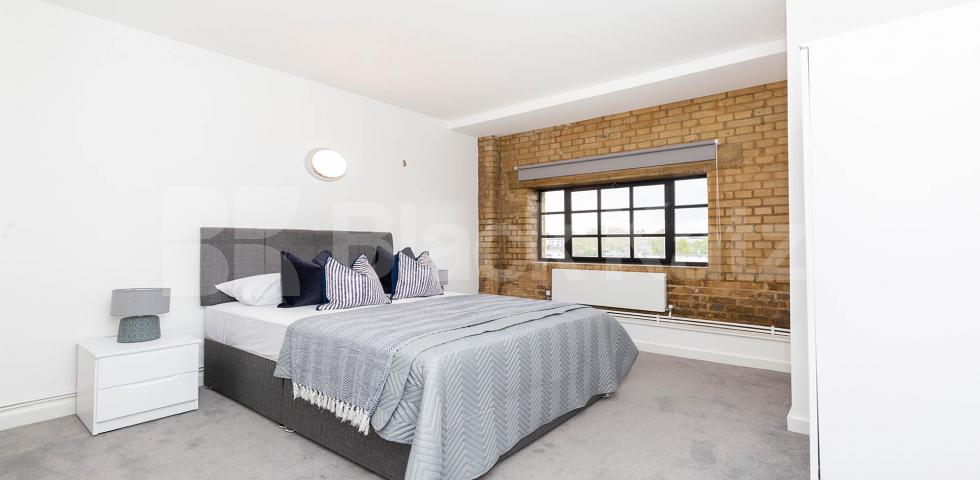 			SPACIOUS 4 BEDROOM WAREHOUSE CONVERSION , 4 Bedroom, 2 bath, 1 reception Apartment			 SPRINGFIELD HOUSE LOFTS-TYSSEN STREET , DALSTON-HAGGERSTON-SHOREDITCH